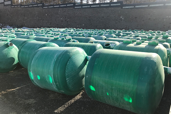 玻璃鋼化糞池購買的時(shí)候都要考慮到哪幾個(gè)因素 玻璃鋼化糞池購買的時(shí)候都要考慮到哪幾個(gè)因素